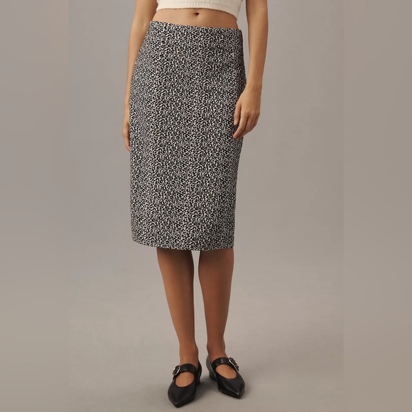 NWT! By Anthropologie Black Pattern Knee-Length Pencil Skirt - Size XS 💎🎃 - Picture 1 of 6